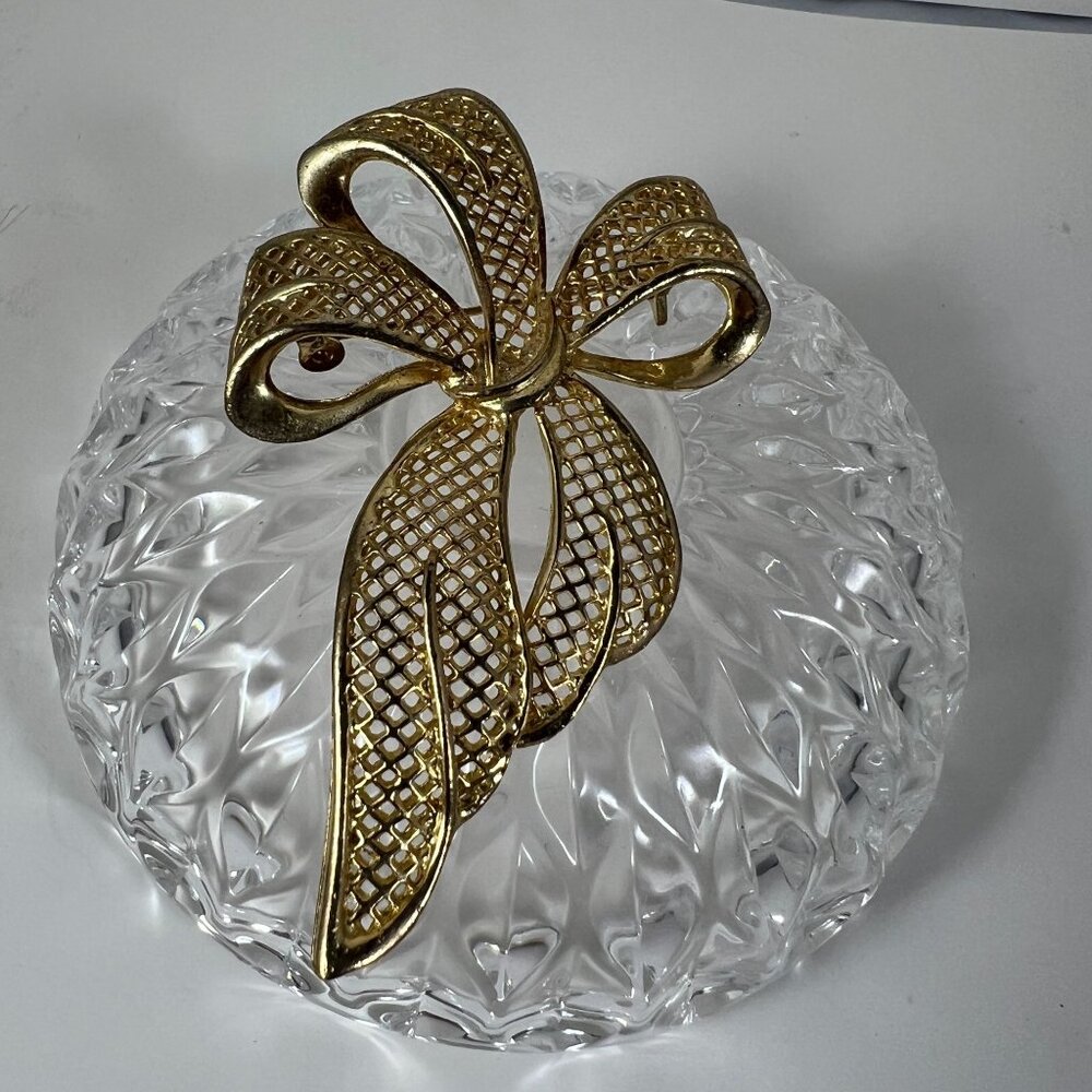 Vintage Gold-Tone Bow Brooch